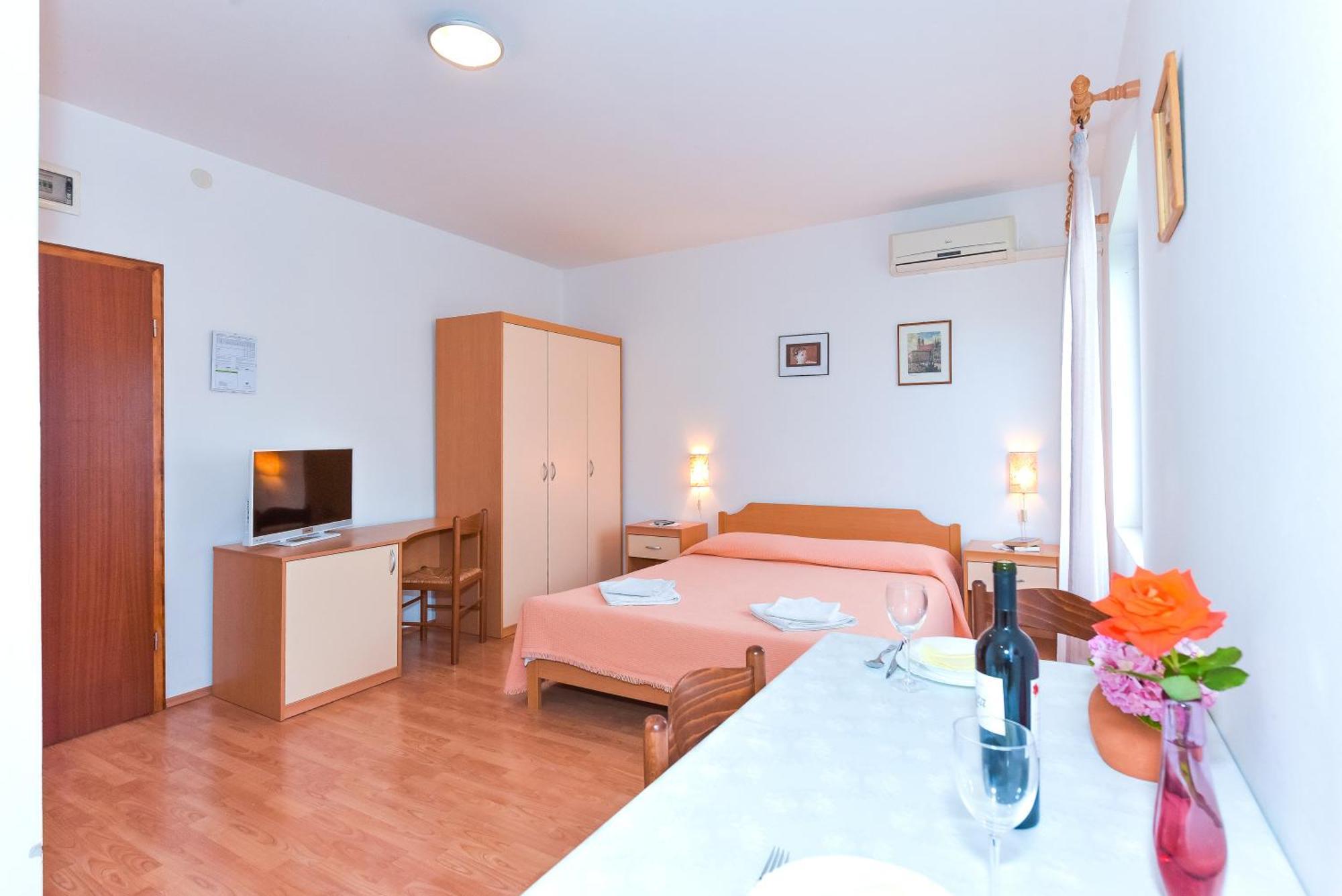 Apartments Adria بيوغْغاد نا موغو الغرفة الصورة
